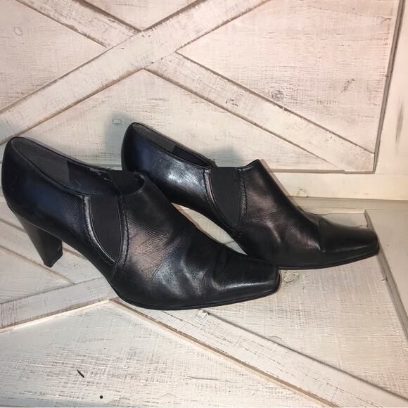 Vintage 90s Stuart Weitzman Black Leather Square Toe Ankle Booties 9.5 - Picture 3 of 6